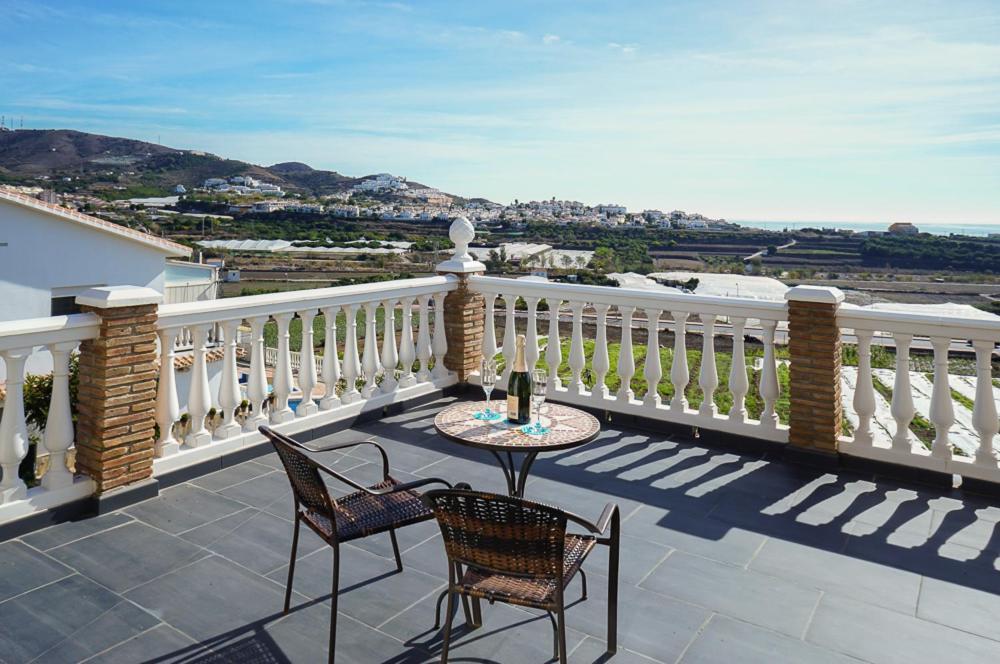 Villa Roan De Amberes Torrox Exterior photo